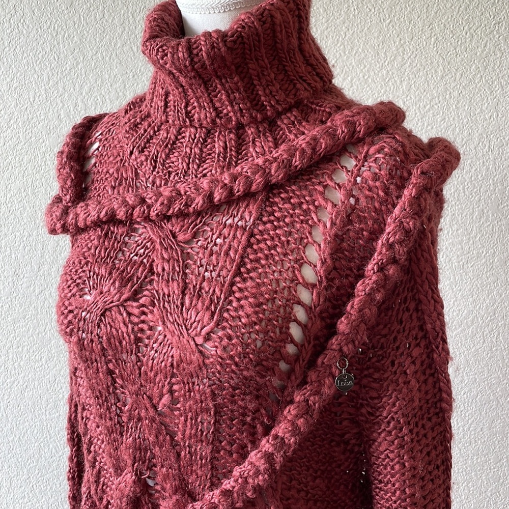 Loiza by Patrizia Pepe Turtleneck Sweater Size 4 US (Size II by the designer) - Picture 4 of 9